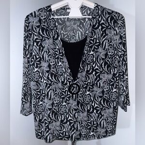 Carol Rose Black and White Floral Blouse - sz1X (P19)